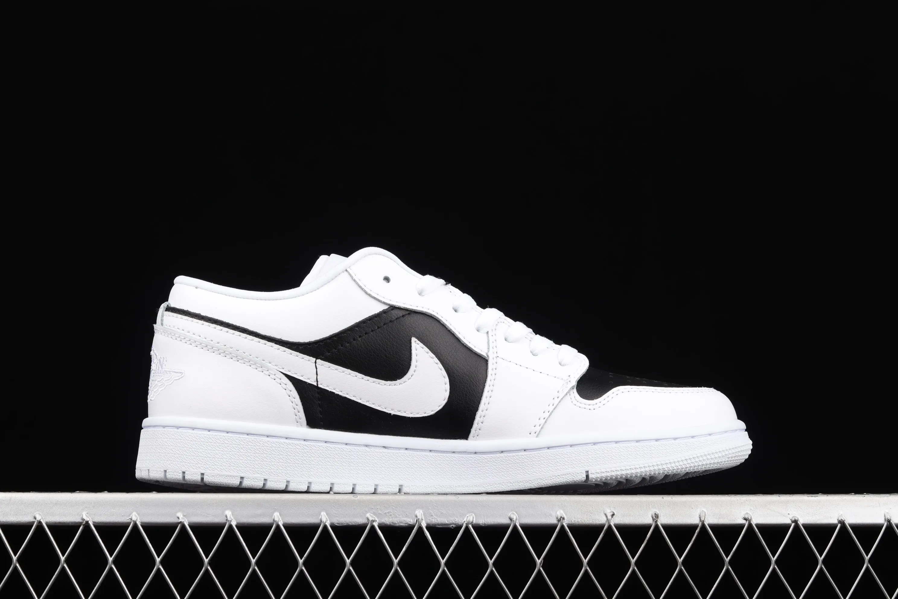 All categories Air Jordan Jordan series basketball shoes Air Jordan 1 Low Air Jordan 1 Low AJ1 Joe 1 black and white panda low-top cultural and leisure sports sneakers DC0774-100